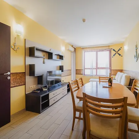 Family With Sea View & Pool In Zlatna Kotva Apartament *