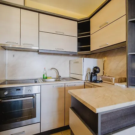Family With Sea View & Pool In Zlatna Kotva Apartament Nisipurile de Aur